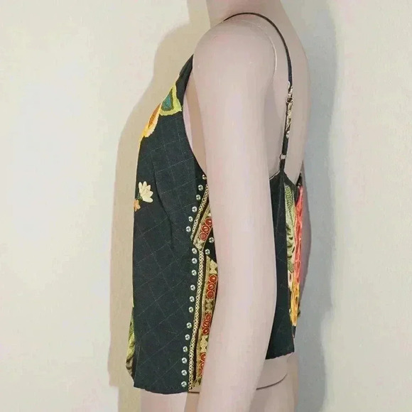 Farm Rio Floral Print Cropped Tank Top Size Small Spaghetti Strap Tank Casual - Picture 2 of 4